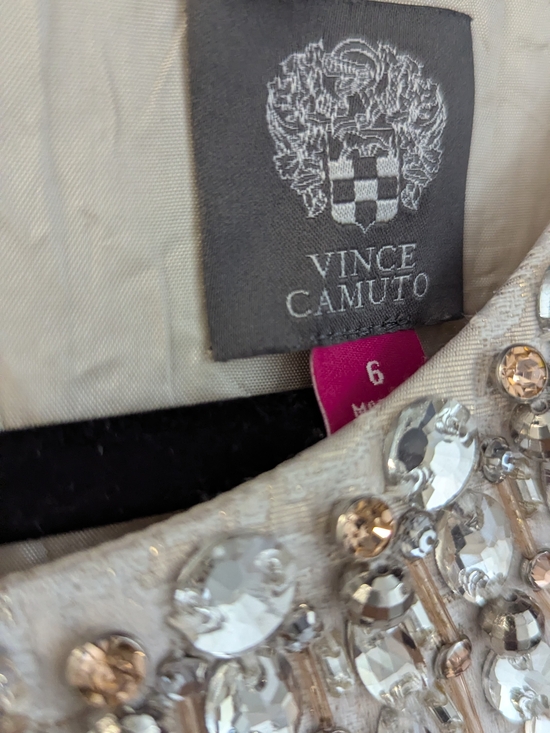 Vince Camuto Dresses & Skirts - Vince Camuto Strapless Textured Cocktail Dress with Beaded Neckline